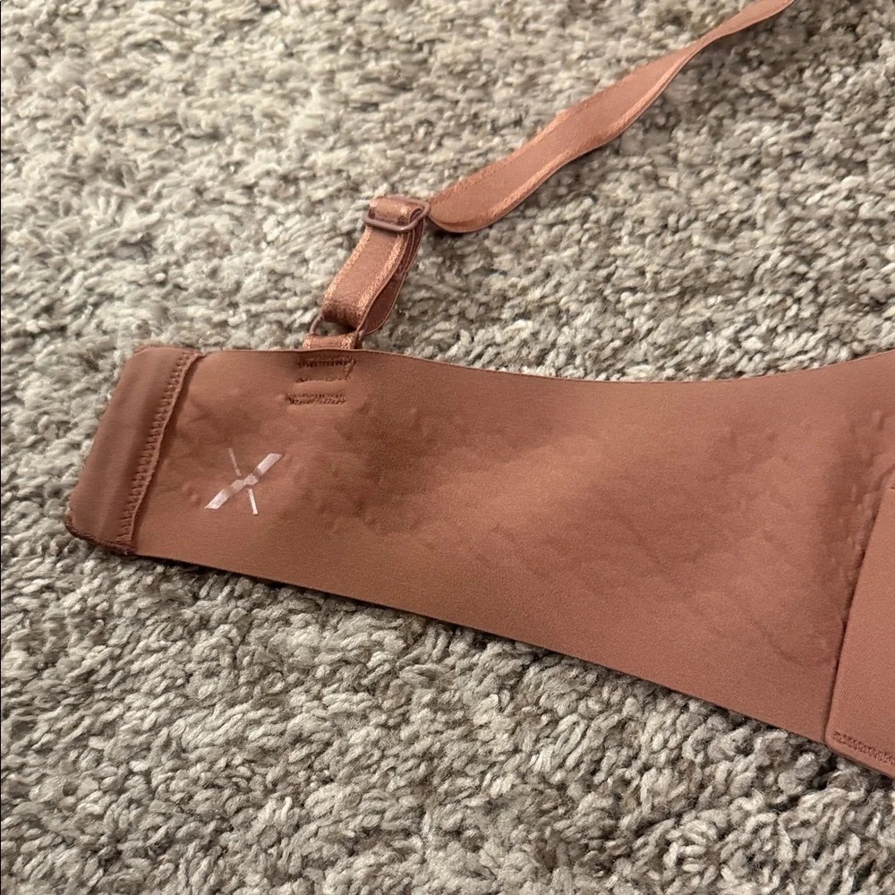 Knix Wireless Bra - Picture 3 of 7
